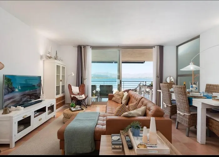 Cas Carbon3R-Stunning Ground Floor In Front Of The Sea