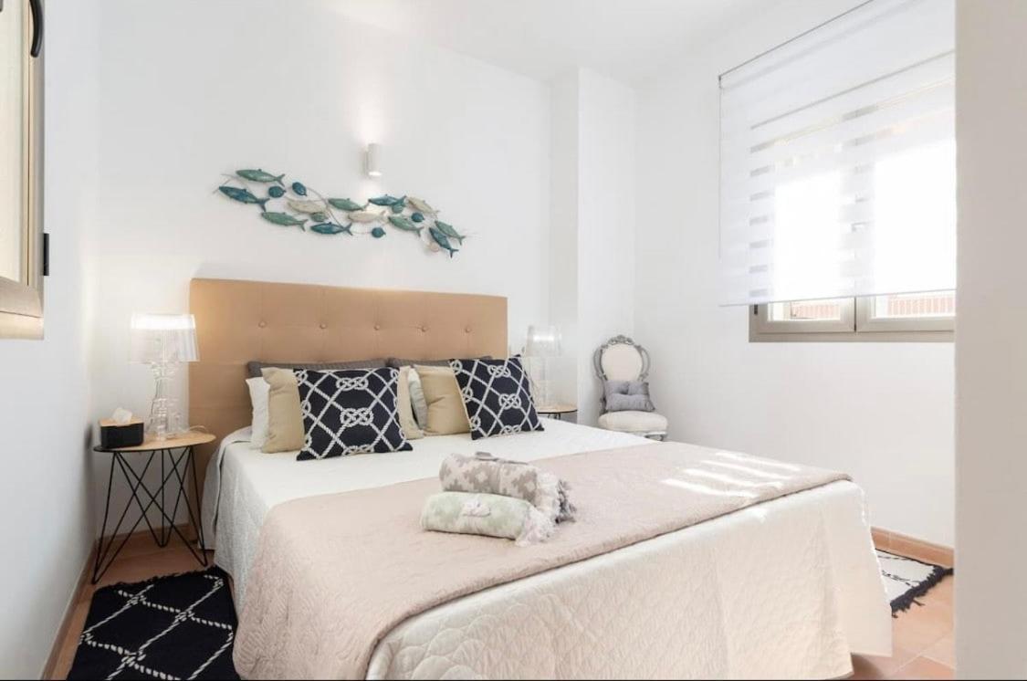 Cas Carbon3r-stunning Ground Floor In Front Of The Sea Apartment