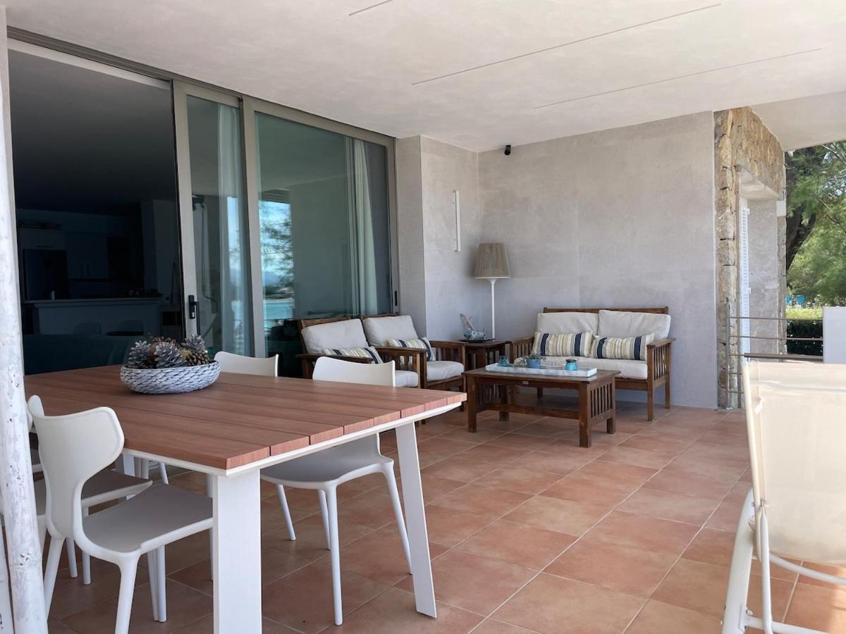 Cas Carbon3r-stunning Ground Floor In Front Of The Sea *